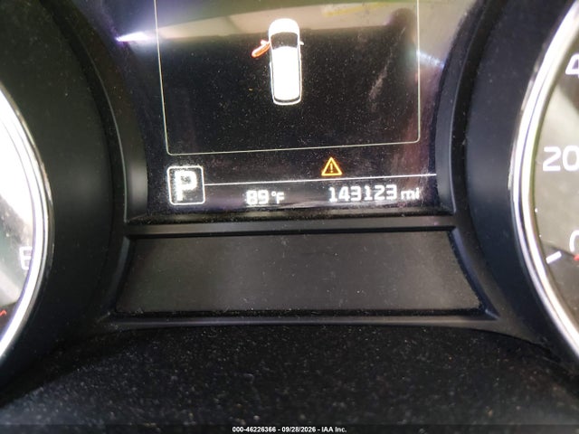 46226366 :رقم المزاد ، KNDME5C13G6144783 vin ، 2016 Kia Sedona Sx Luxury مزاد بيع