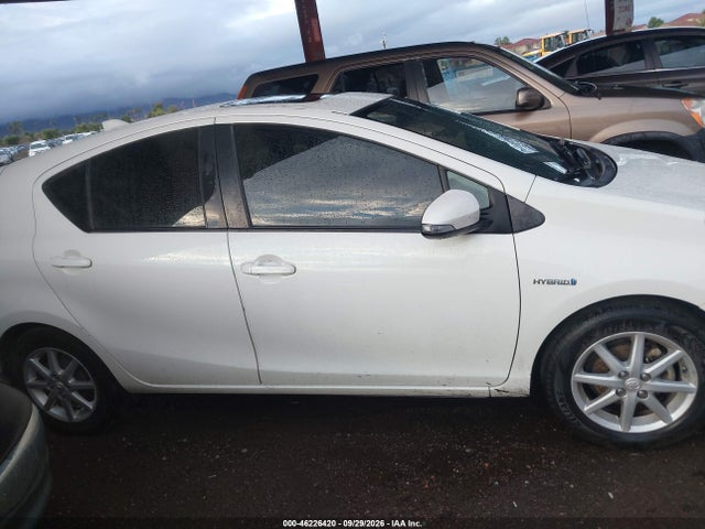 Продажа на аукционе авто 2015 Toyota Prius C Four, vin: JTDKDTB37F1105045, номер лота: 46226420