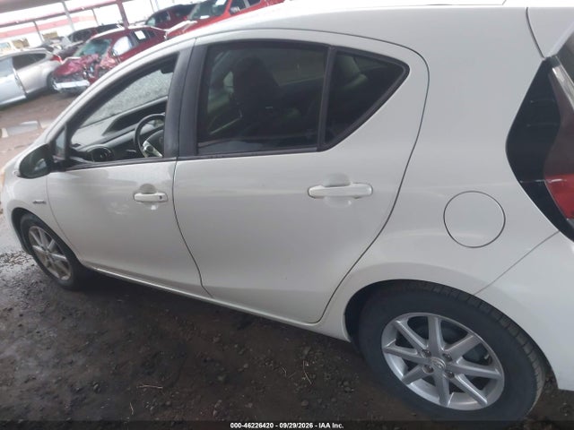 Продажа на аукционе авто 2015 Toyota Prius C Four, vin: JTDKDTB37F1105045, номер лота: 46226420