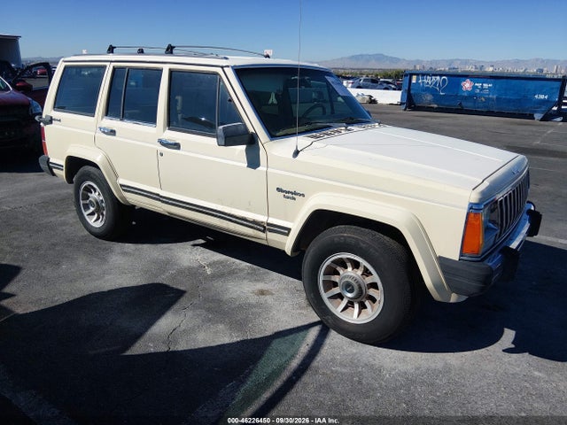 1987 Jeep Cherokee Laredo მანქანა იყიდება აუქციონზე, vin: 1JCML7841HT069135, აუქციონის ნომერი: 46226450
