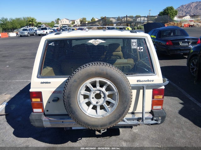 1987 Jeep Cherokee Laredo მანქანა იყიდება აუქციონზე, vin: 1JCML7841HT069135, აუქციონის ნომერი: 46226450