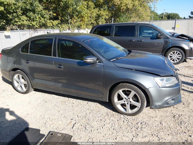 Auction sale of the 2013 Volkswagen Jetta 2.5l Sel, vin: 3VWLX7AJ3DM401440, lot number: 46226526