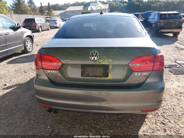 Auction sale of the 2013 Volkswagen Jetta 2.5l Sel, vin: 3VWLX7AJ3DM401440, lot number: 46226526