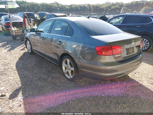 Auction sale of the 2013 Volkswagen Jetta 2.5l Sel, vin: 3VWLX7AJ3DM401440, lot number: 46226526