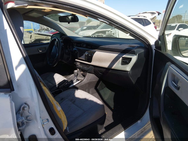 5YFBURHE6FP217049 Toyota COROLLA LE
