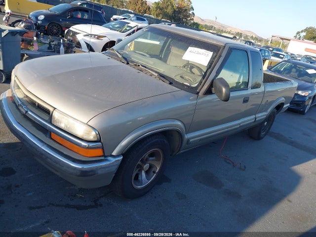 46226595 :رقم المزاد ، 1GCCS19W9Y8166518 vin ، 2000 Chevrolet S-10 Ls مزاد بيع
