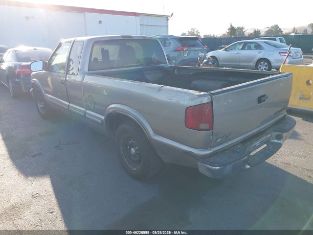 46226595 :رقم المزاد ، 1GCCS19W9Y8166518 vin ، 2000 Chevrolet S-10 Ls مزاد بيع