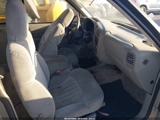 46226595 :رقم المزاد ، 1GCCS19W9Y8166518 vin ، 2000 Chevrolet S-10 Ls مزاد بيع