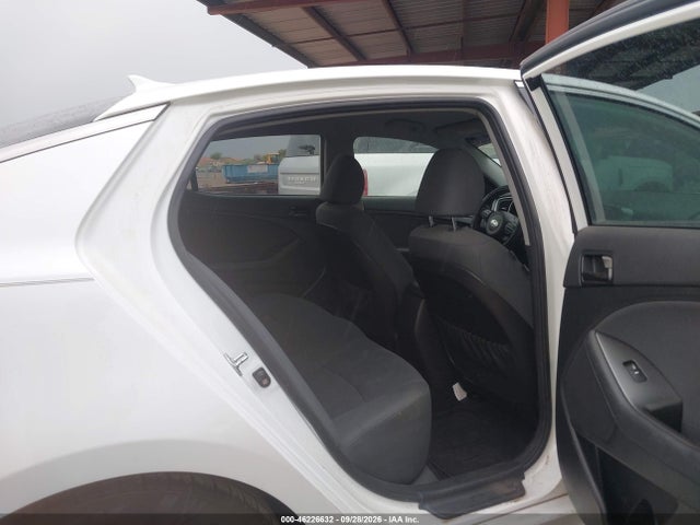 KIA Optima Lx 2015 KNAGM4A74F5632112 Image 8