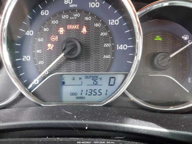 46226637 :رقم المزاد ، 2T1BURHE1FC305121 vin ، 2015 Toyota Corolla Le Premium مزاد بيع