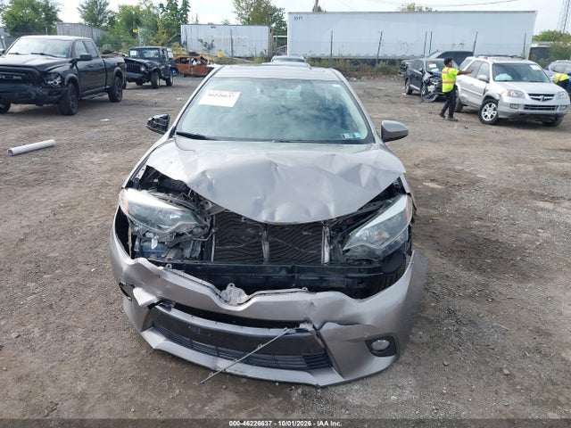 46226637 :رقم المزاد ، 2T1BURHE1FC305121 vin ، 2015 Toyota Corolla Le Premium مزاد بيع