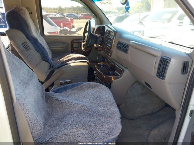 2000 Chevrolet Express G1500 მანქანა იყიდება აუქციონზე, vin: 1GBFG15R8Y1218717, აუქციონის ნომერი: 46226670