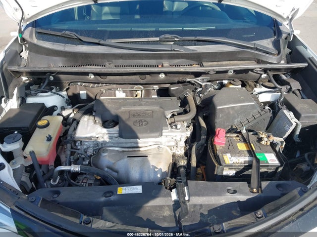 2T3NFREV9GW256950 Toyota RAV4 SE