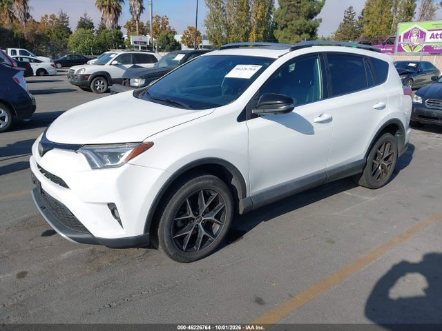 2T3NFREV9GW256950 Toyota RAV4 SE