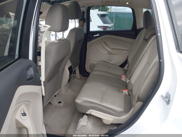 46226865 :رقم المزاد ، 1FMCU0GX1GUC52309 vin ، 2016 Ford Escape Se مزاد بيع
