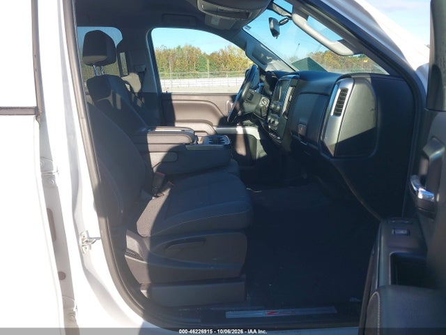 46226915 :رقم المزاد ، 3GCUKREC7JG556581 vin ، 2018 Chevrolet Silverado 1500 2lt مزاد بيع