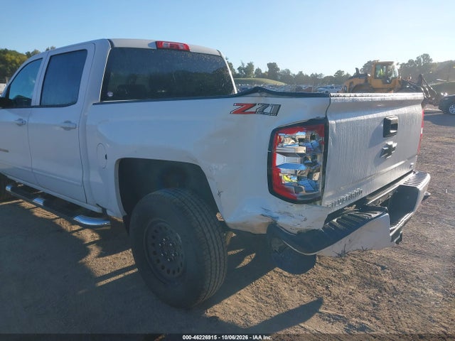 46226915 :رقم المزاد ، 3GCUKREC7JG556581 vin ، 2018 Chevrolet Silverado 1500 2lt مزاد بيع