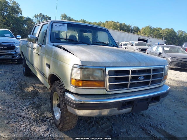 46226939 :رقم المزاد ، 1FTHW25G0TEA46258 vin ، 1996 Ford F250 مزاد بيع