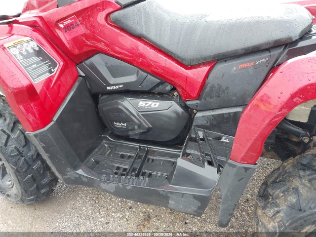 Can-Am Outlander Max Xt 570 2018 3JBLPAT40JJ001567 Image 9