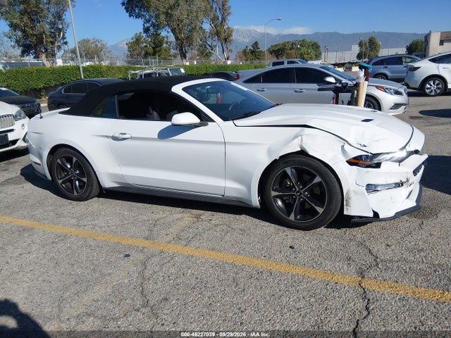 Ford Mustang Ecoboost 2018 1FATP8UH7J5110853 Image 13