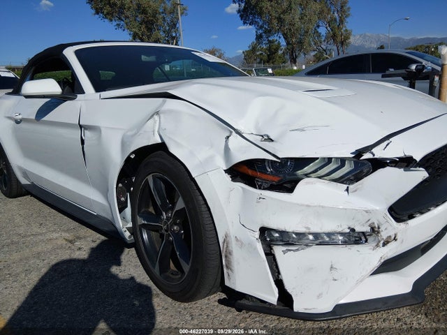 Ford Mustang Ecoboost 2018 1FATP8UH7J5110853 Image 6