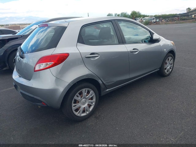 46227113 :رقم المزاد ، JM1DE1KZ9C0135535 vin ، 2012 Mazda Mazda2 Sport مزاد بيع