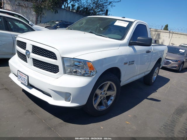 RAM 1500 Express 2016 3C6JR6AT3GG382916 Image 2