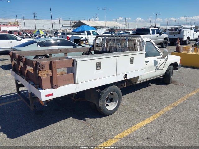 Продаж на аукціоні авто 1986 Toyota Pickup Cab Chassis Rn55, vin: JT5RN55R0G7003779, номер лоту: 46227247