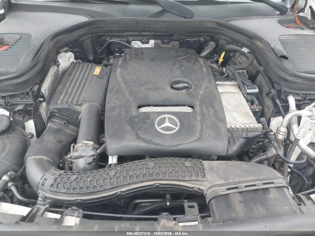 2018 Mercedes-benz Glc 300 მანქანა იყიდება აუქციონზე, vin: WDC0G4JB7JV104924, აუქციონის ნომერი: 46227315