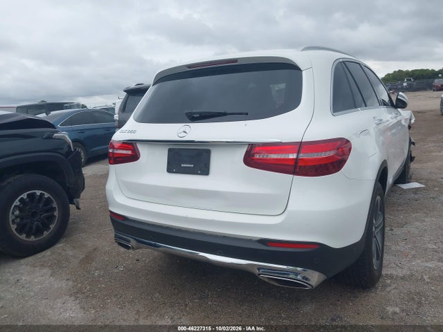 2018 Mercedes-benz Glc 300 მანქანა იყიდება აუქციონზე, vin: WDC0G4JB7JV104924, აუქციონის ნომერი: 46227315