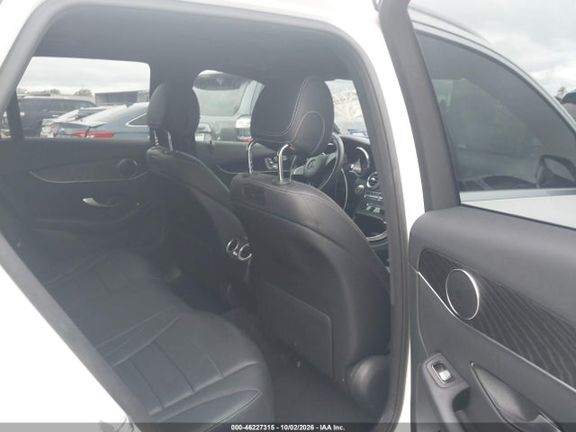 2018 Mercedes-benz Glc 300 მანქანა იყიდება აუქციონზე, vin: WDC0G4JB7JV104924, აუქციონის ნომერი: 46227315