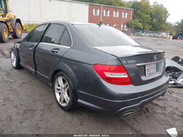 Aukcja sprzedaży 2013 Mercedes-benz C 300 Sport 4matic, vin: WDDGF8AB7DR285816, numer aukcji: 46227355