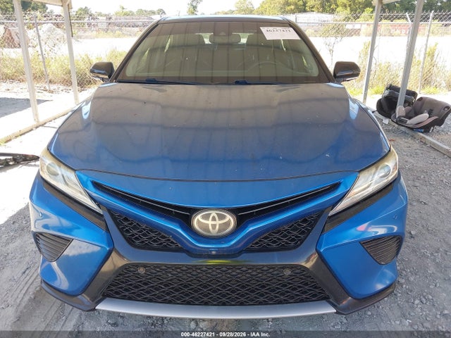 46227421 :رقم المزاد ، 4T1B61HK1JU064878 vin ، 2018 Toyota Camry Xse مزاد بيع