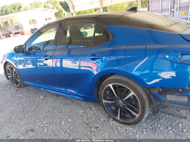 46227421 :رقم المزاد ، 4T1B61HK1JU064878 vin ، 2018 Toyota Camry Xse مزاد بيع