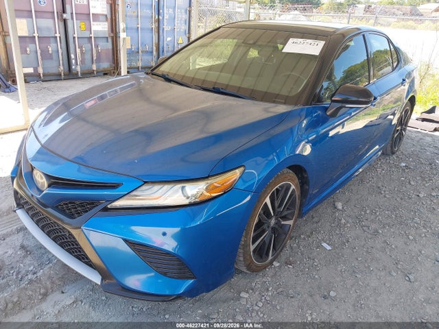 46227421 :رقم المزاد ، 4T1B61HK1JU064878 vin ، 2018 Toyota Camry Xse مزاد بيع