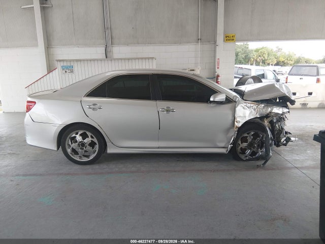 46227477 :رقم المزاد ، 4T1BF1FK4EU416487 vin ، 2014 Toyota Camry Se مزاد بيع