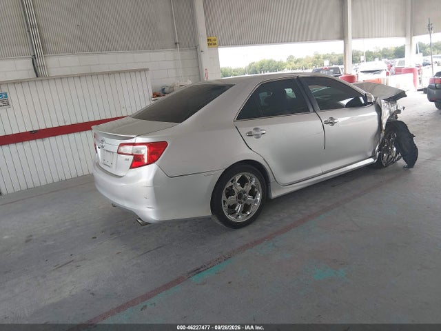 46227477 :رقم المزاد ، 4T1BF1FK4EU416487 vin ، 2014 Toyota Camry Se مزاد بيع