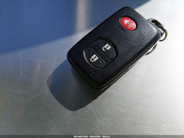 Продаж на аукціоні авто 2015 Toyota Prius Three, vin: JTDKN3DU8F0435513, номер лоту: 46227499