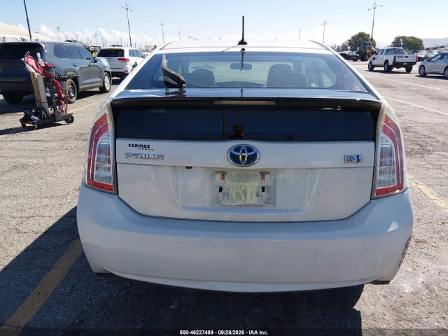 Продаж на аукціоні авто 2015 Toyota Prius Three, vin: JTDKN3DU8F0435513, номер лоту: 46227499