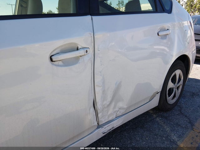 Продаж на аукціоні авто 2015 Toyota Prius Three, vin: JTDKN3DU8F0435513, номер лоту: 46227499