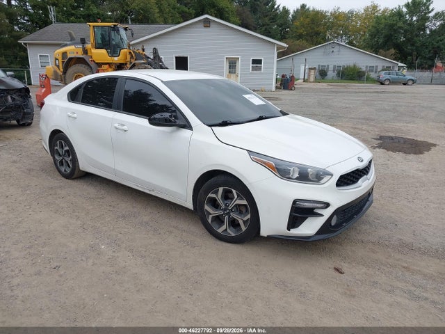 46227792 :رقم المزاد ، 3KPF24AD6ME283241 vin ، 2021 Kia Forte Lxs مزاد بيع