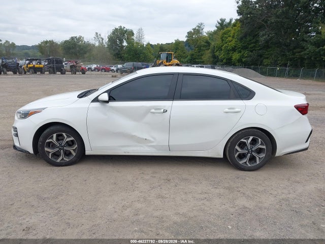 2021 Kia Forte Lxs მანქანა იყიდება აუქციონზე, vin: 3KPF24AD6ME283241, აუქციონის ნომერი: 46227792