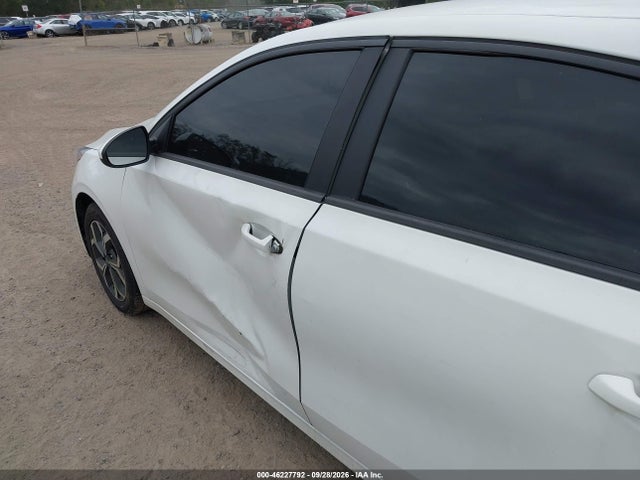 2021 Kia Forte Lxs მანქანა იყიდება აუქციონზე, vin: 3KPF24AD6ME283241, აუქციონის ნომერი: 46227792