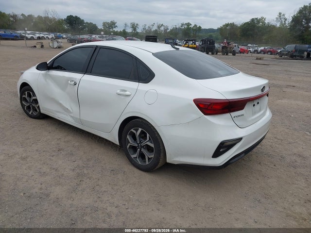 2021 Kia Forte Lxs მანქანა იყიდება აუქციონზე, vin: 3KPF24AD6ME283241, აუქციონის ნომერი: 46227792
