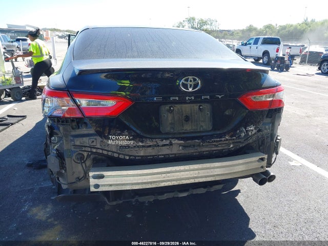 2018 Toyota Camry Se მანქანა იყიდება აუქციონზე, vin: 4T1B11HK5JU576142, აუქციონის ნომერი: 46227816