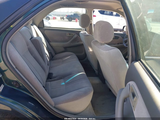 46227834 :رقم المزاد ، 4T1BG22K1WU371423 vin ، 1998 Toyota Camry Ce مزاد بيع