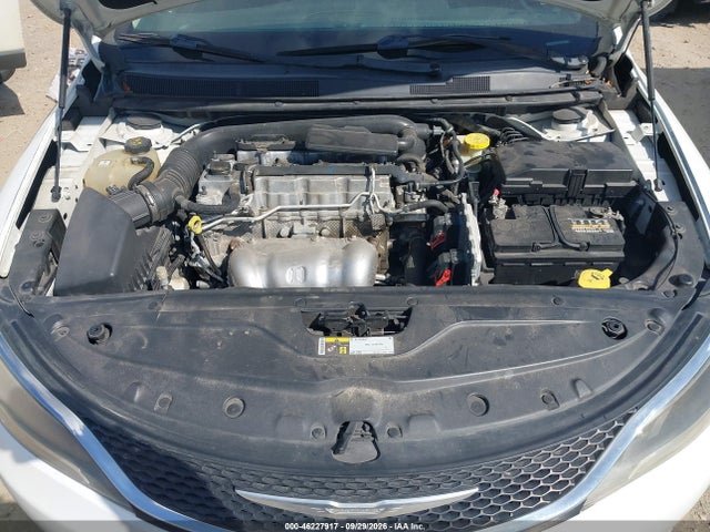 46227917 :رقم المزاد ، 1C3CCCAB0FN649836 vin ، 2015 Chrysler 200 Limited مزاد بيع