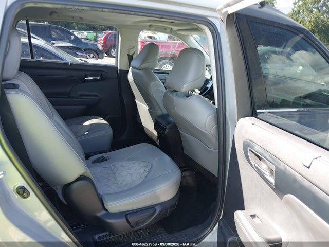 Продаж на аукціоні авто 2022 Toyota Highlander Hybrid Xle Bronze Edition, vin: 5TDABRCH3NS553749, номер лоту: 46227958