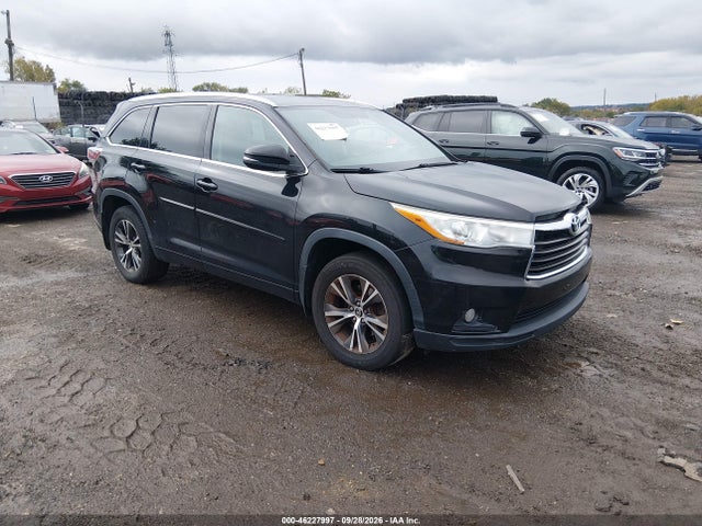 46227997 :رقم المزاد ، 5TDJKRFH9GS352761 vin ، 2016 Toyota Highlander Xle V6 مزاد بيع