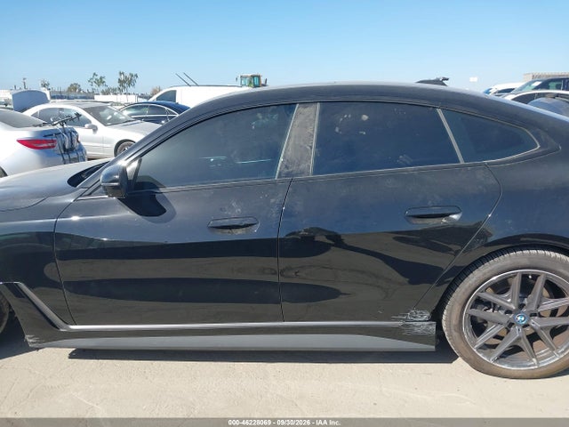 BMW I4 Edrive35 2023 WBY43AW07PFR32093 Image 14